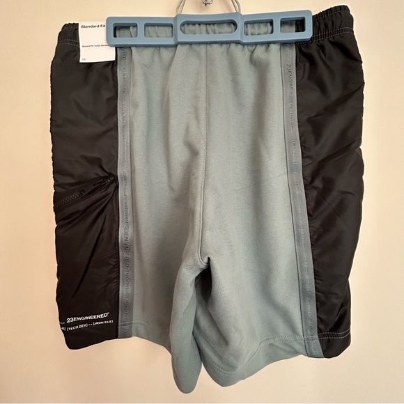 Jordan 23 Engineered Shorts - Picture 3 of 9